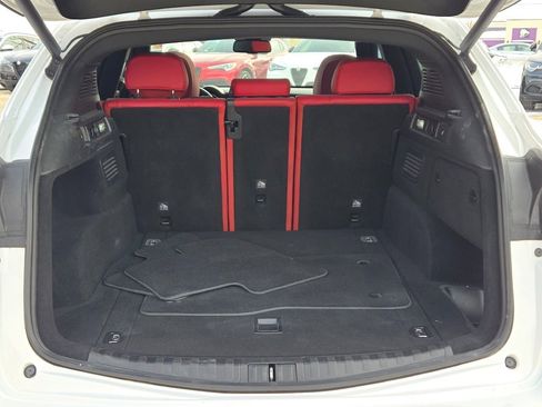 Used 2022 Alfa Romeo Stelvio Veloce image 16