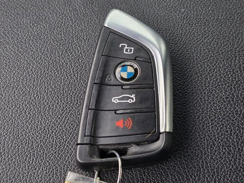 Used 2021 BMW 330i Sedan w/ M Sport Package RWD image 36