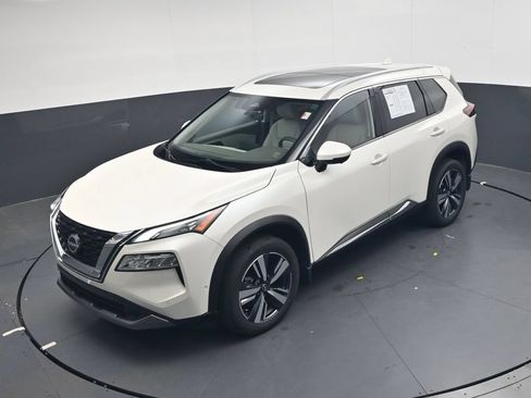 Used 2023 Nissan Rogue SL w/ SL Premium Package FWD image 40