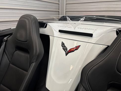 Used 2019 Chevrolet Corvette Grand Sport w/ Carbon Flash Badge Package RWD image 26