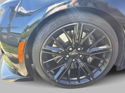 Used 2018 Chevrolet Camaro ZL1 image 9