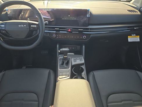 New 2026 Kia Sportage SX FWD image 15