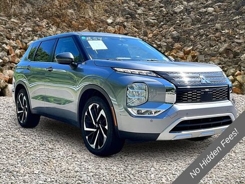 Used 2022 Mitsubishi Outlander SE AWD/4WD image 9