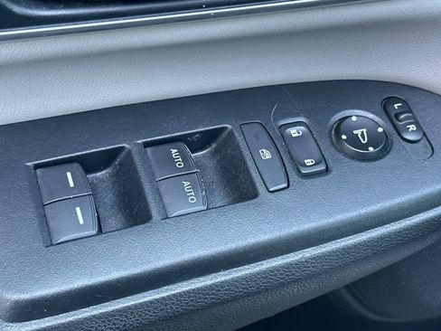 Used 2019 Honda CR-V EX-L image 13