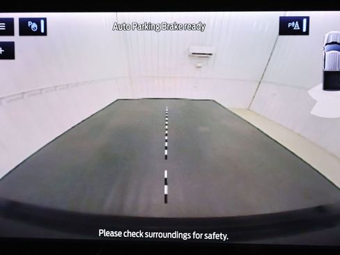 Certified 2022 Ford F150 XLT w/ Equipment Group 302A High image 27