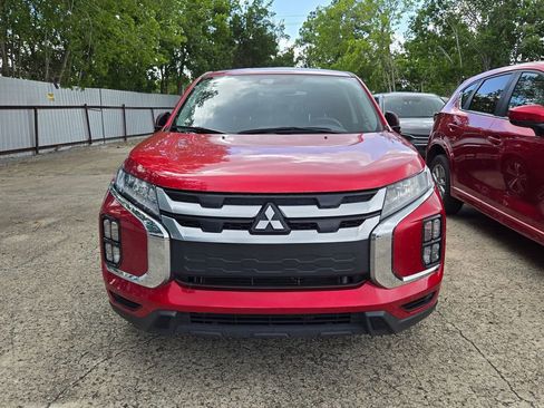 Used 2025 Mitsubishi Outlander Sport SE AWD/4WD image 2