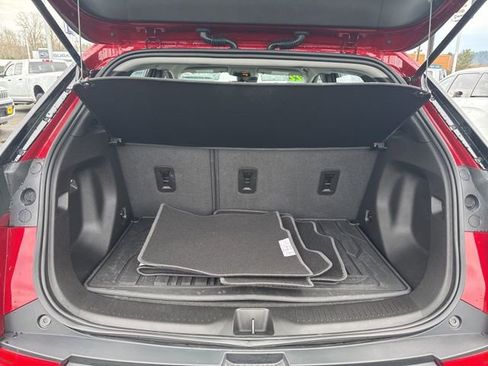 Used 2022 Chevrolet Bolt EUV LT w/ Comfort Package image 14