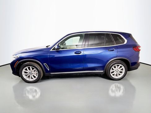 Used 2022 BMW X5 xDrive40i w/ Executive Package image 6