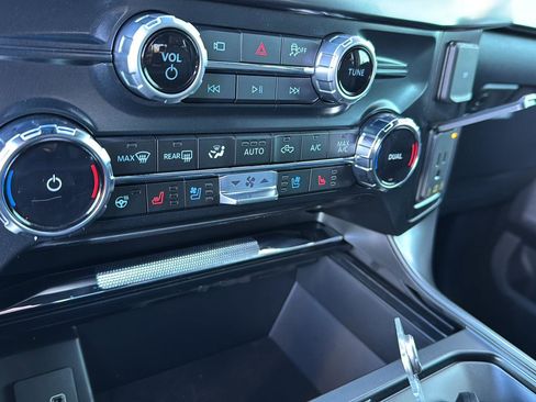 New 2025 Ford F150 Lariat w/ Equipment Group 501A Mid image 35