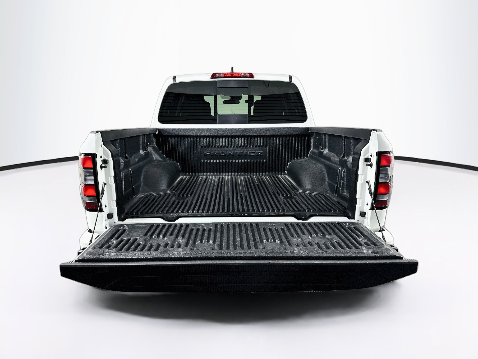 Used 2026 Nissan Frontier SV RWD image 27