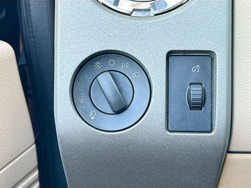 Used 2009 Ford F250 Lariat AWD/4WD image 17