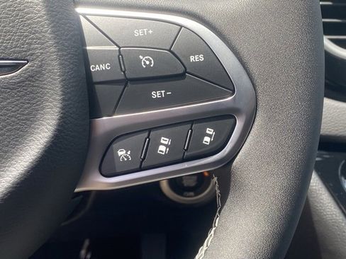 New 2026 Chrysler Voyager LX image 18