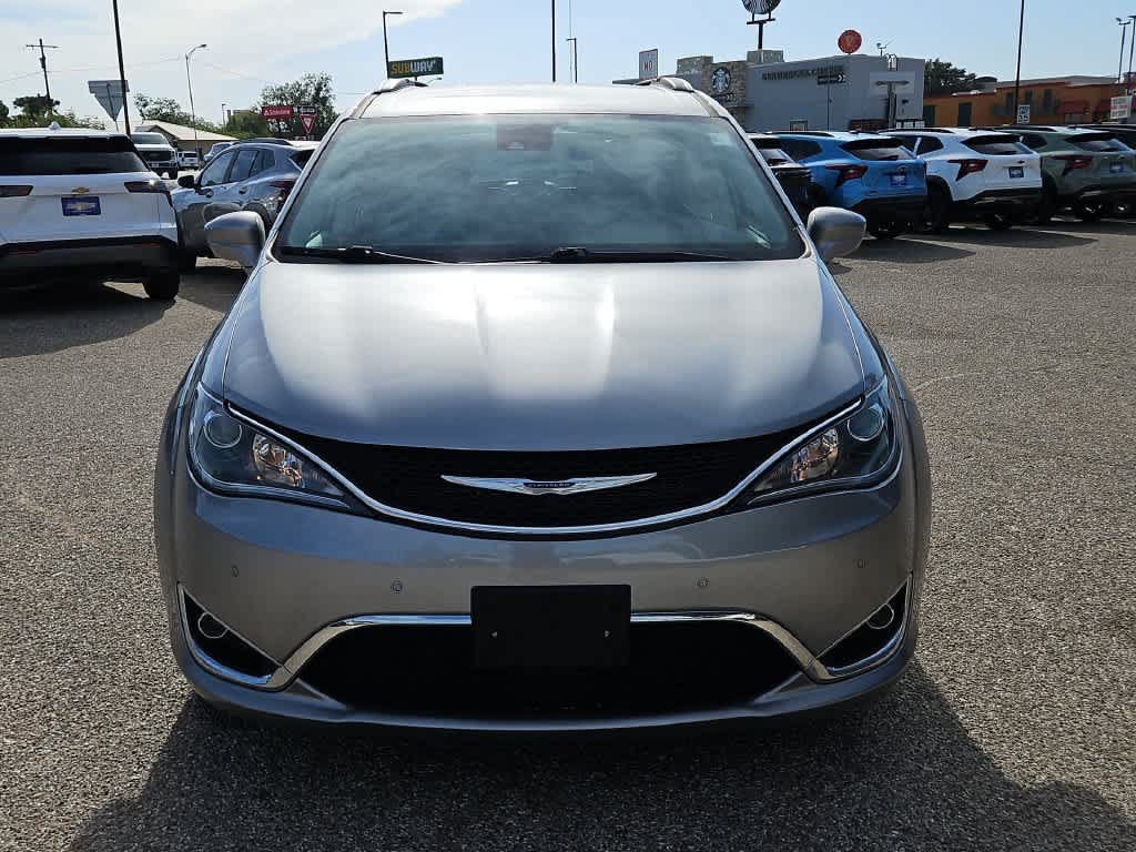 Used 2020 Chrysler Pacifica Touring-L Plus w/ Tire & Wheel Group FWD image 3