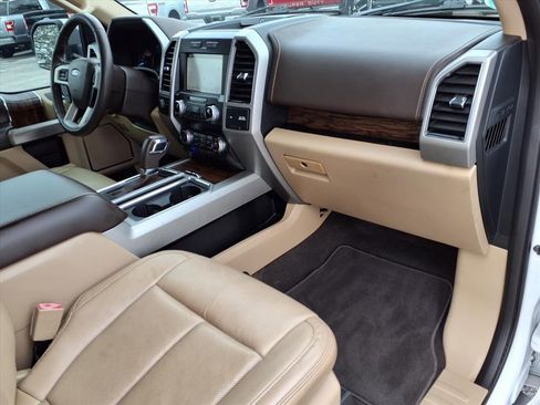 Used 2019 Ford F150 Lariat w/ Equipment Group 502A Luxury image 12