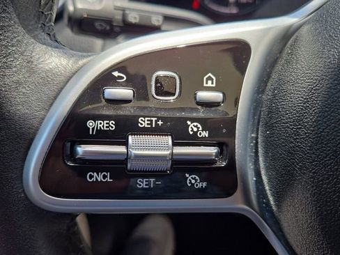 Used 2022 Mercedes-Benz GLB 250 image 24