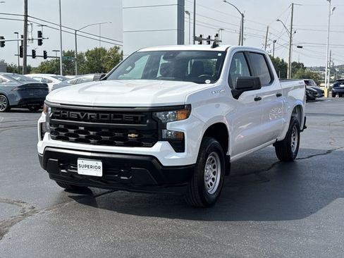 Used 2024 Chevrolet Silverado 1500 W/T w/ Trailering Package AWD/4WD image 7