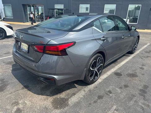 Certified 2026 Nissan Altima 2.5 SR FWD image 3