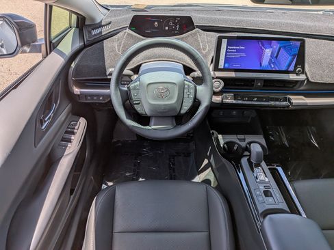 Used 2024 Toyota Prius XLE FWD image 16