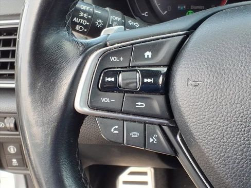 Used 2019 Honda Accord Sport image 18