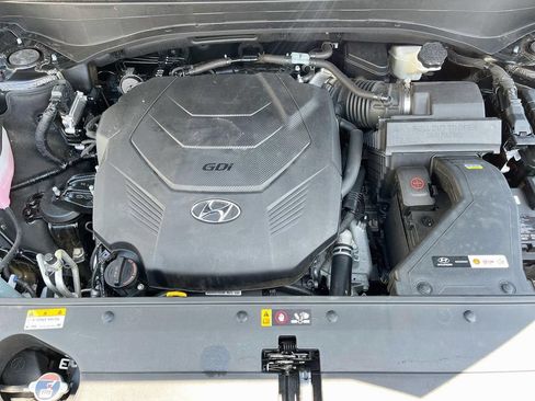 Used 2025 Hyundai Palisade Limited FWD image 11
