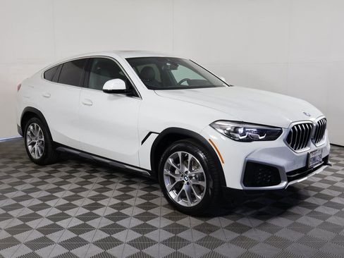 Used 2023 BMW X6 xDrive40i w/ Premium Package image 3