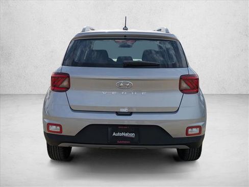 New 2026 Hyundai Venue SEL image 6
