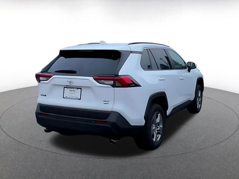 Used 2025 Toyota RAV4 XLE image 12