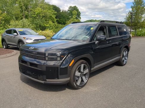 Used 2024 Hyundai Santa Fe Limited image 7