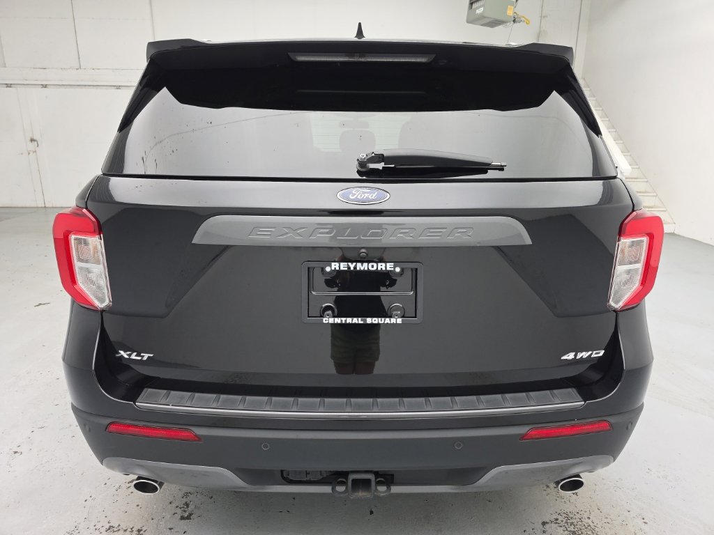 Used 2022 Ford Explorer XLT w/ Equipment Group 202A AWD/4WD image 10