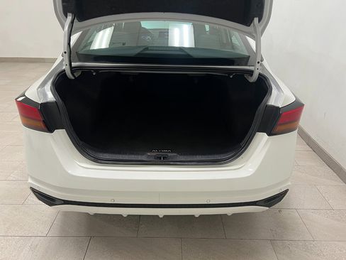 Used 2025 Nissan Altima 2.5 SV image 17