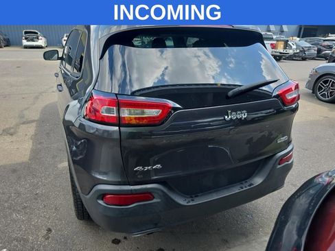 Used 2015 Jeep Cherokee Latitude w/ Cold Weather Group image 5