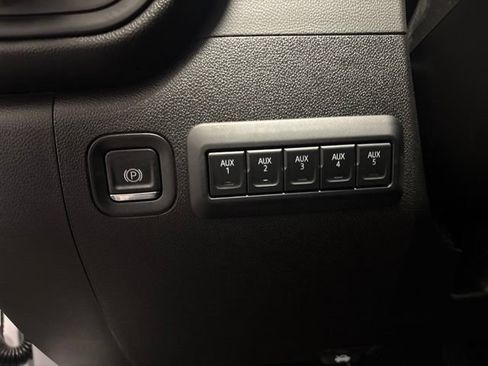 Used 2025 Chevrolet Silverado 2500 Custom w/ Custom Value Package AWD/4WD image 19