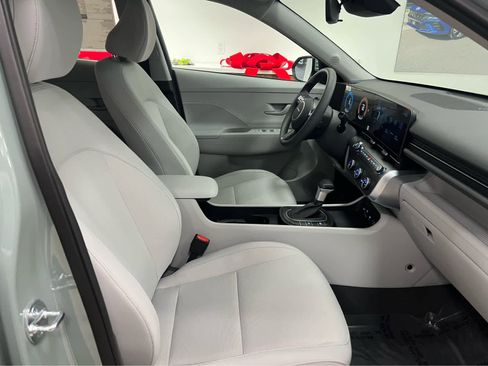 New 2026 Hyundai Kona SE image 12
