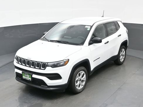 New 2025 Jeep Compass Sport image 18