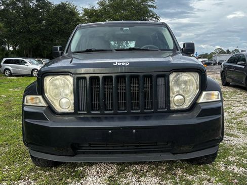 Used 2012 Jeep Liberty Sport AWD/4WD image 8