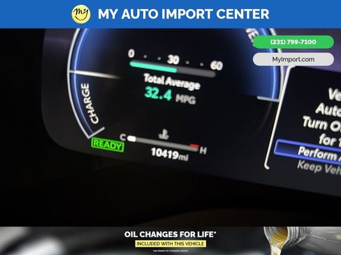 Used 2025 Toyota Sienna XSE image 19