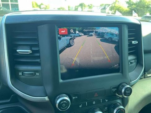 Used 2022 RAM 1500 Big Horn AWD/4WD image 15