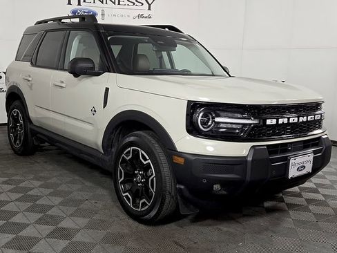 Certified 2025 Ford Bronco Sport Outer Banks w/ Outer Banks Tech Package+ image 3