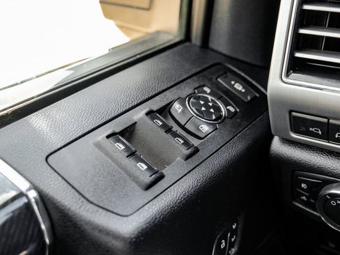 Used 2020 Ford F250 Platinum image 46