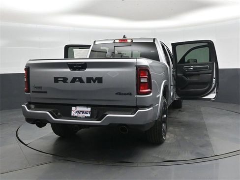 New 2026 RAM 1500 4x4 Crew Cab image 47