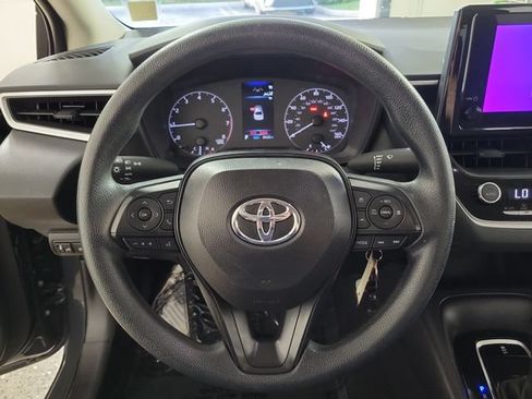 Used 2025 Toyota Corolla LE FWD image 26