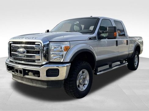 Used 2016 Ford F250 XLT image 4