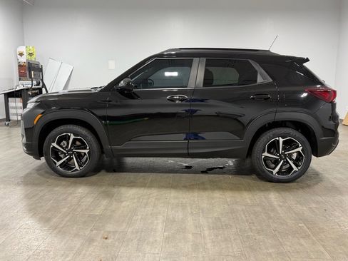 Used 2023 Chevrolet TrailBlazer RS w/ Convenience Package image 7