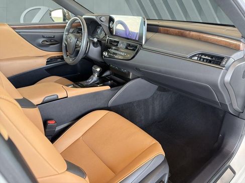 Certified 2023 Lexus ES 350 w/ Premium Package FWD image 26