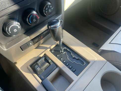 Used 2012 Jeep Liberty Sport w/ Popular Equipment Group image 18