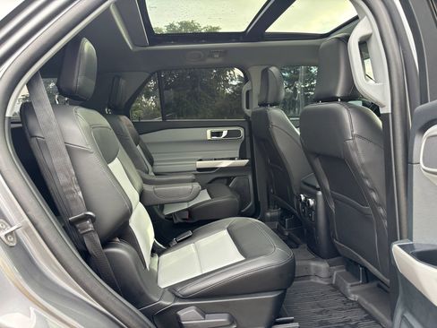 Used 2023 Ford Explorer XLT w/ Equipment Group 202A image 23