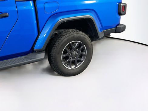 Used 2021 Jeep Gladiator Overland w/ Popular Equipment Package AWD/4WD image 29