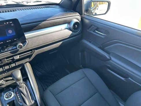 Used 2025 Chevrolet Colorado LT image 20