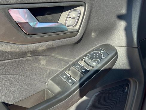 New 2025 Ford Escape SE w/ Class II Trailer Tow Package image 12