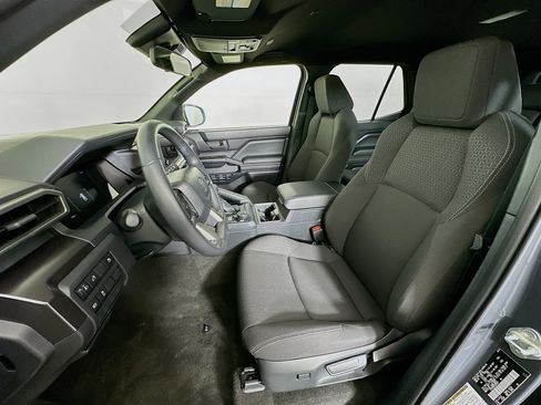 Used 2025 Toyota 4Runner SR5 image 13